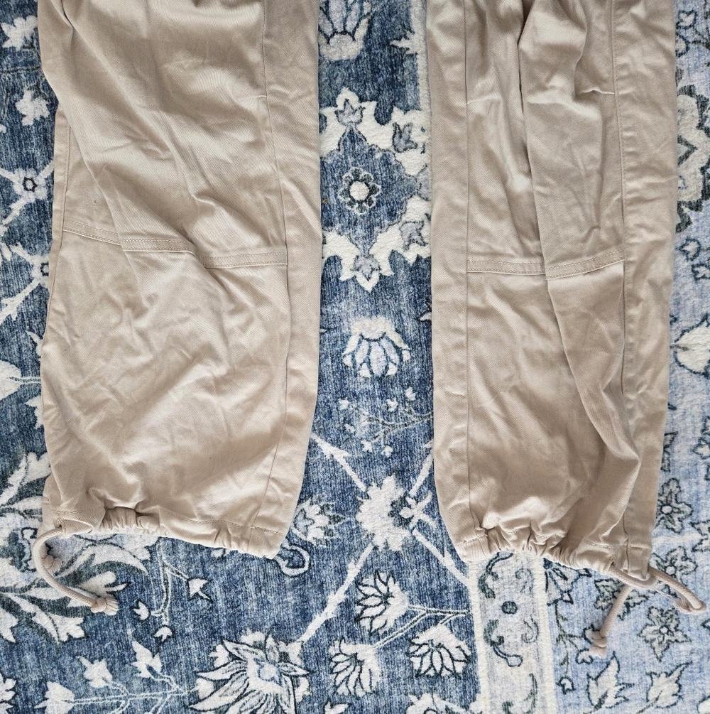 Buffbunny Curvy Stretch Cargos - Picture 3 of 4